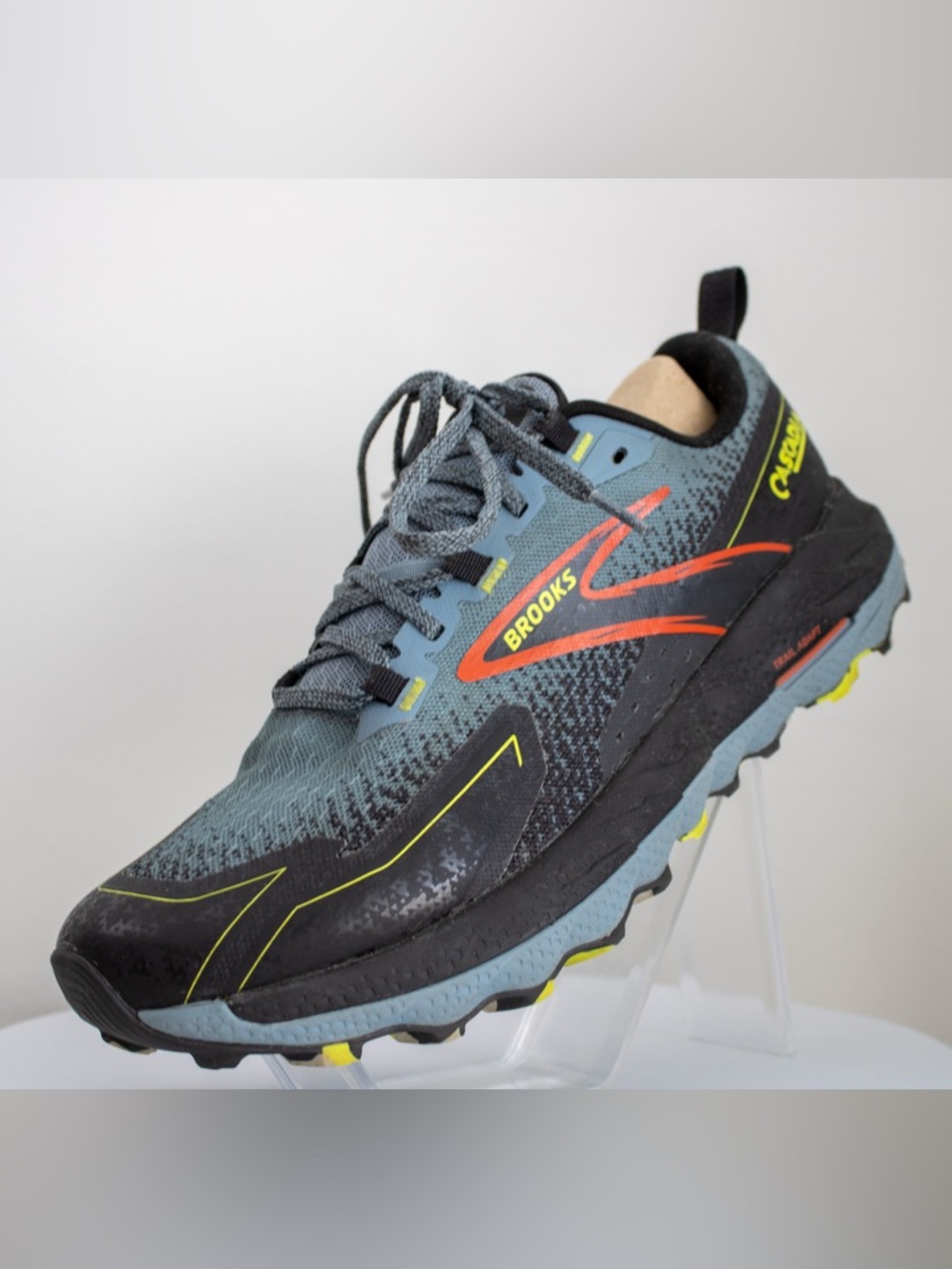 Brooks Cascadia 18 Trail-Running High-Performance Traction Men Shoes Sz 8.5 Wide